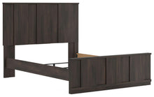 Shaehartin - Panel Bed