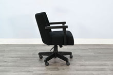 Gibson - Game Chair With Casters