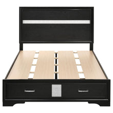 Miranda - Wood Storage Panel Bed