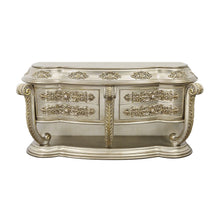Danae - Server - Champagne & Gold