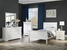 Louis Philip - Bedroom Set