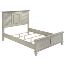 Franco 5 Piece Queen Bedroom Set – Distressed White