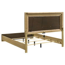 Hyland 5 Piece Queen Bedroom Set – Natural