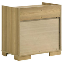 Hyland 5 Piece Queen Bedroom Set – Natural