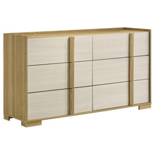 Hyland 5 Piece Queen Bedroom Set – Natural