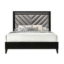 Chelsie - Bed