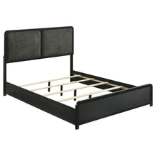 Cavelle 5 Piece Queen Bedroom Set – Black