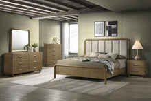Amsbury 5 Piece Queen Bedroom Set – Nutmeg