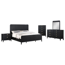 Brookmead 5 Piece Queen Bedroom Set – Black