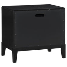 Brookmead 5 Piece Queen Bedroom Set – Black