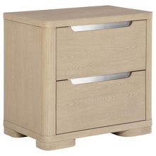 Ladera 5 Piece Queen Bedroom Set – Light Elm