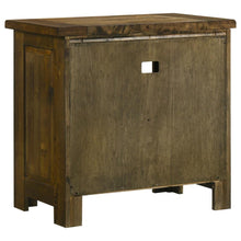 Doherty 5 Piece Queen Bedroom Set – Rustic Golden Brown / Light Brown