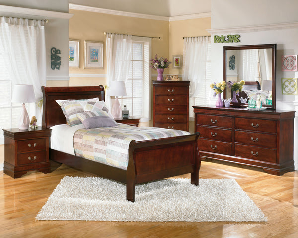 Alisdair Sleigh Bed Set
