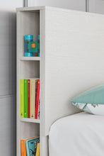 Aprilyn - Bookcase Headboard