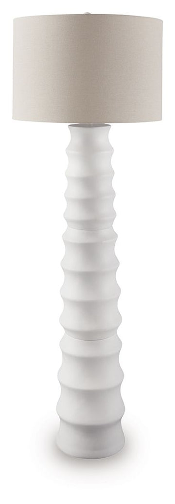 Veraleigh - Poly Lamp