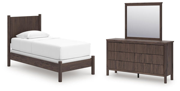 Pamytta Panel Bedroom Set