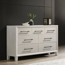 Ballard - 7 Drawer Dresser