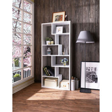 Mileta II - Bookshelf