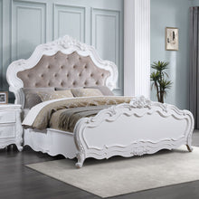 Latisha - Bed