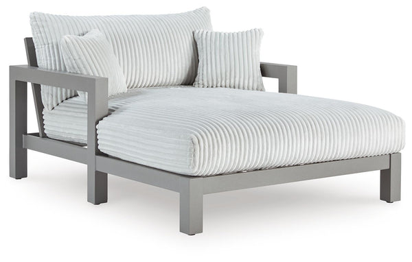 Hurley Park Chaise Lounge With Cushion Gray