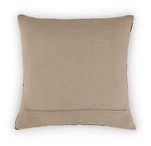 Davinwood - Pillow
