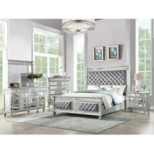 Varian - Glam - Bed