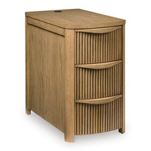 Camdill - Chair Side End Table