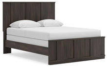 Shaehartin - Panel Bed