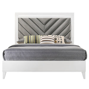 Chelsie - Bed