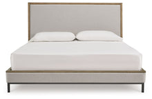 Tomtyn - Upholstered Bed