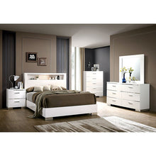 Carlie 5 Pc Queen Bedroom Set – White