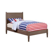 Lennart 5 Pc Queen Bedroom Set – Gray