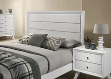 Dortmund 5 Pc Queen Bedroom Set – White