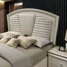 Maddie 5 Pc Queen Bedroom Set – Pearl White/White
