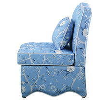 Hemsworth Accent Chair – Chinoiserie Sky Blue/White