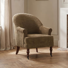 Raelyn Accent Chair – Bison Brown