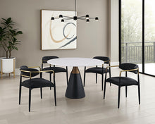 Hobro 5 Pc Dining Table Set – Black