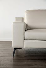 Stordal Sectional, Right Chaise – Light Gray