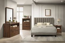 Altimari 5 Pc Queen Bedroom Set – Light Brown