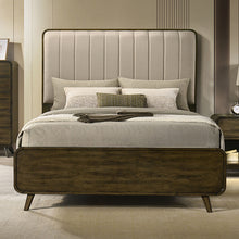 Eastlin 5 Pc Queen Bedroom Set – Walnut