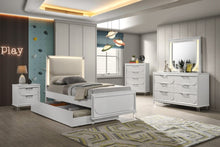 Lareina 5 Pc Twin Bedroom Set – Pearl White