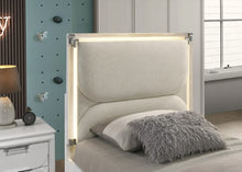 Lareina 4 Pc Full Bedroom Set – Pearl White
