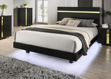 Lillestrom 5 Pc Queen Bedroom Set – Black/Gold
