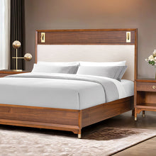 Hepburne 5 Pc Queen Bedroom Set (Storage FB) – Walnut