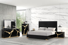 Goldsberg 5 Pc Queen Bedroom Set – Black/Gold