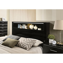 Carlie 5 Pc Queen Bedroom Set – Black