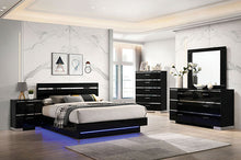 Erlach 5 Pc Queen Bedroom Set – Black/Chrome