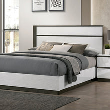 Birsfelden 5 Pc Queen Bedroom Set – White/Metallic Gray