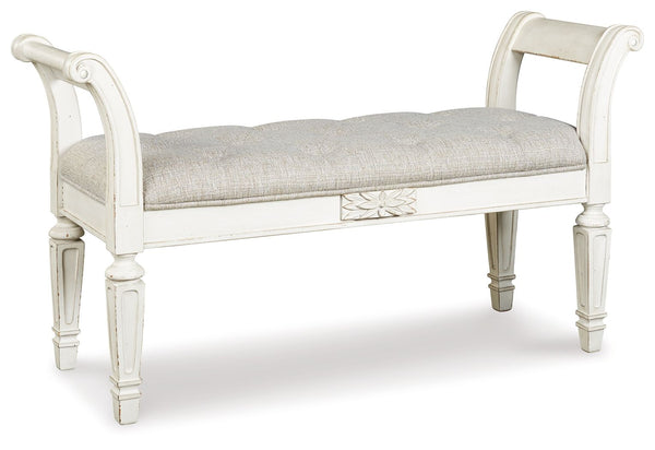 Realyn Accent Bench Antique White