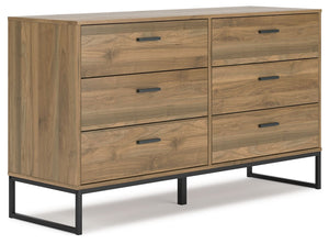 Deanlow - Honey - Six Drawer Dresser